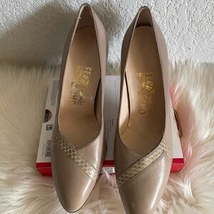 Salvatore Ferragamo Taupe and Cream Heels